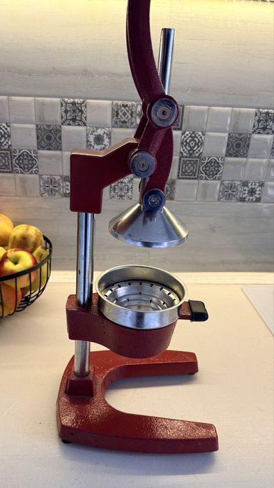 Storcator manual de fructe