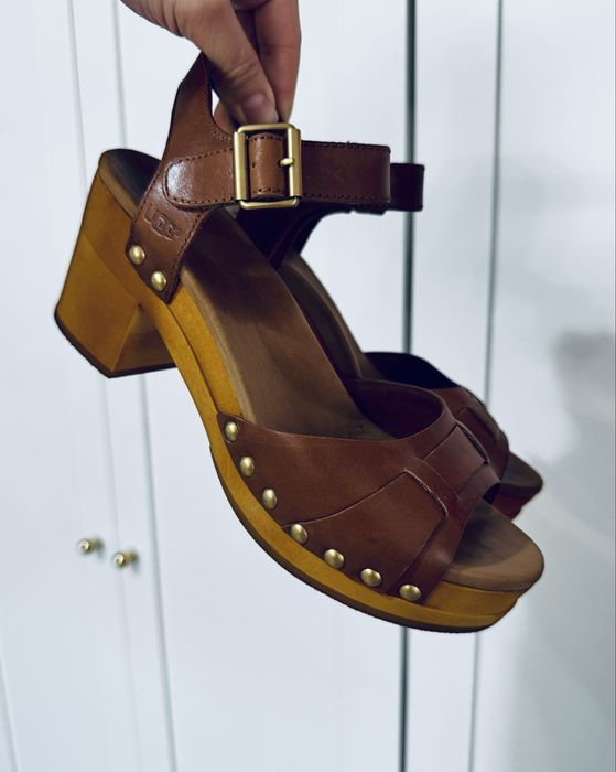 Sandale din piele naturala si lemn