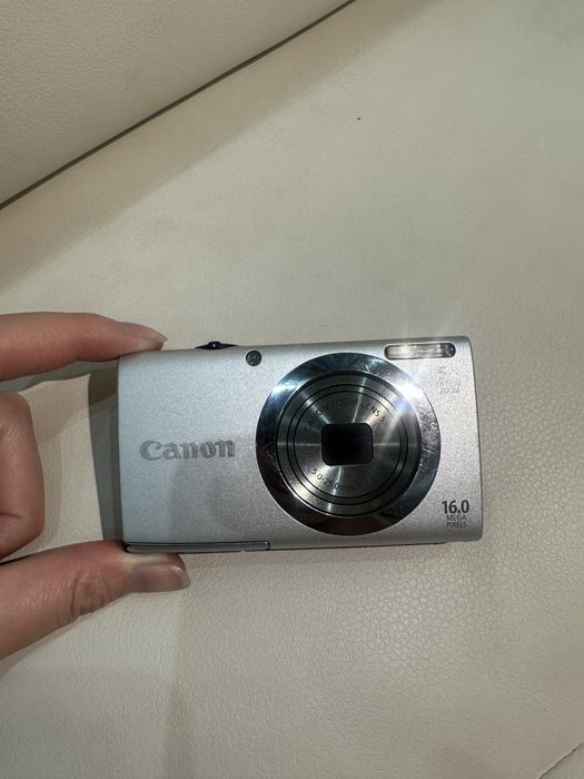 Canon PowerShot A2300 HD — стильная ретро-камера для ярких кадров!
