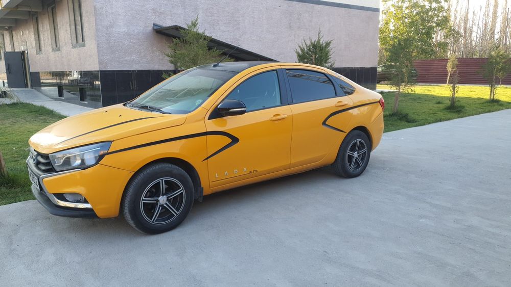 Лада Vesta сотилади.