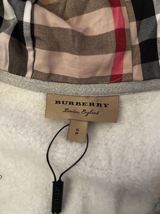 Hanorac burberry gri