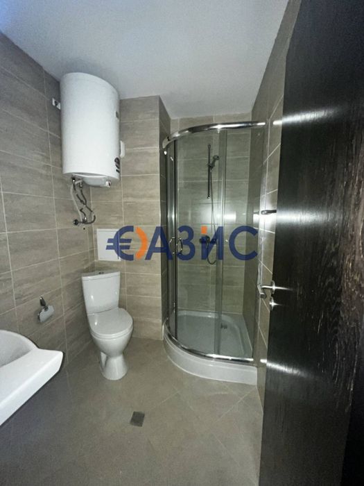 # 33516406 Двустаен апартамент в комплекс Луксор, Свети Влас . 6 ет,