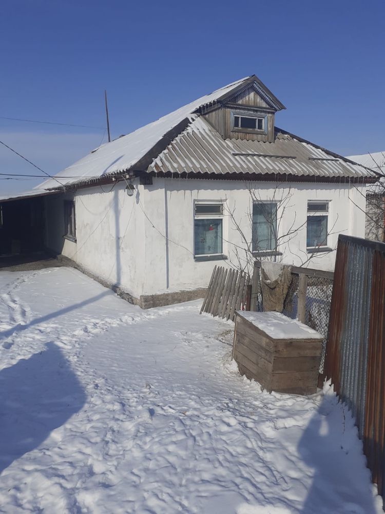 Обменяю дом на квартиру