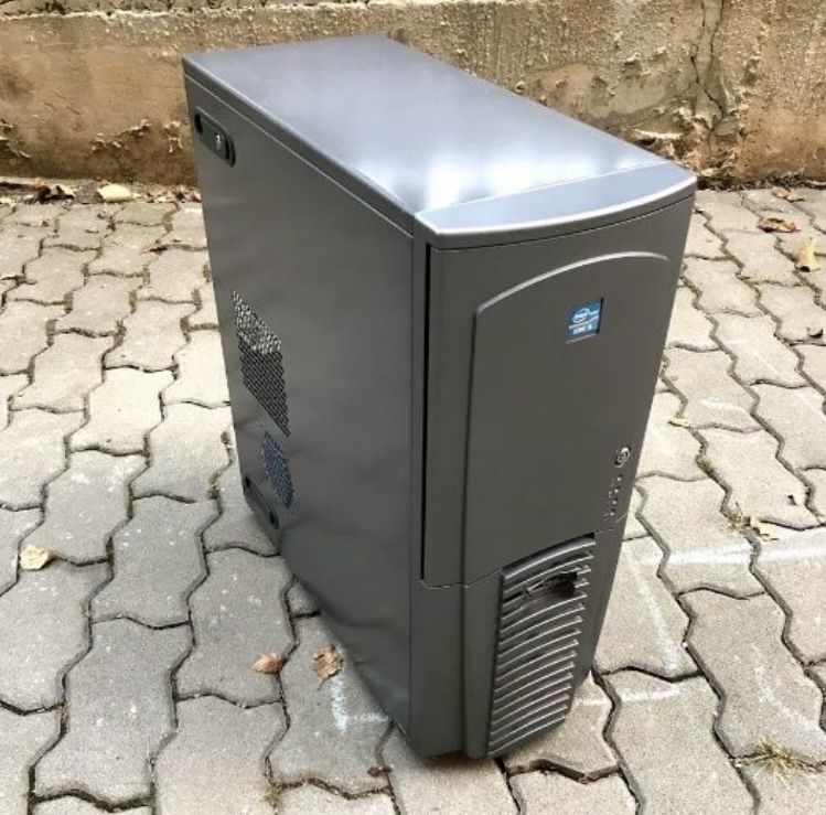 Carcasa Antec 1080