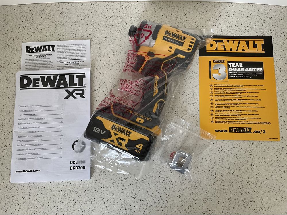 DeWALT Impact  DCF 809 XR. Combo Cu Baterie de 4Ah, Original Nou.