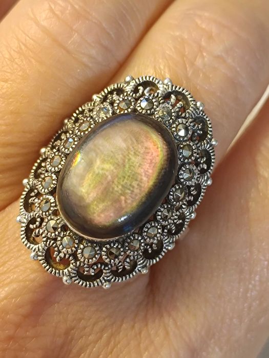 Inel superb din argint 925 cu sidef și marcasite