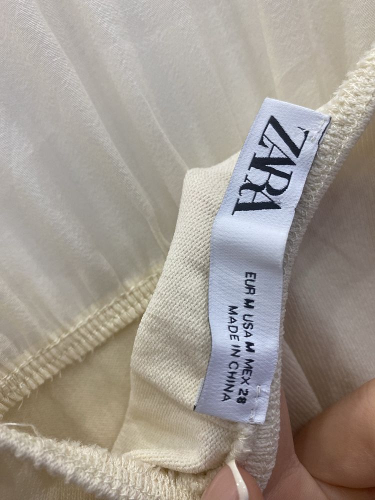 Платье Zara, новое.