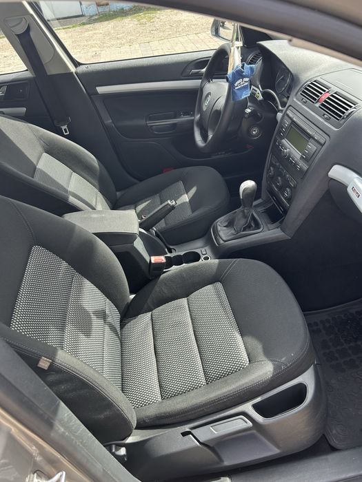 Skoda octaviaScout 2.0 TDI(4x4)