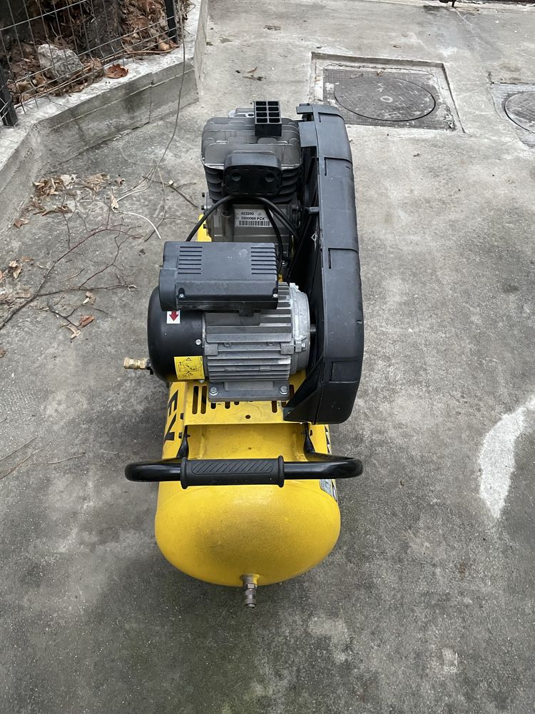 Compresor stanley 100 L