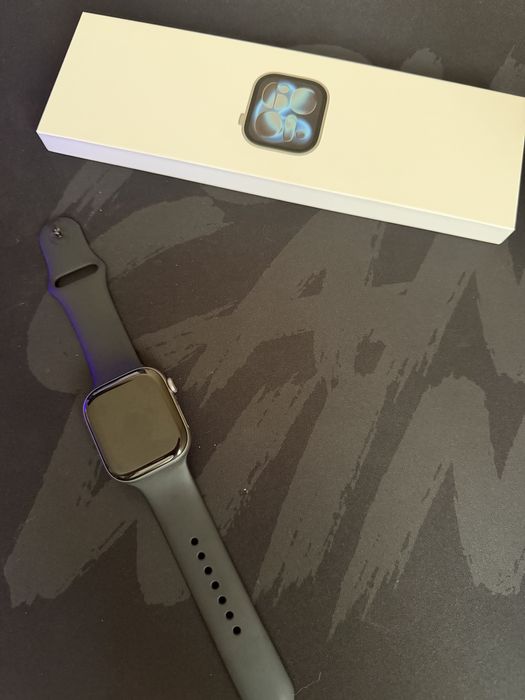 Apple Watch 11 46mm Space Gray