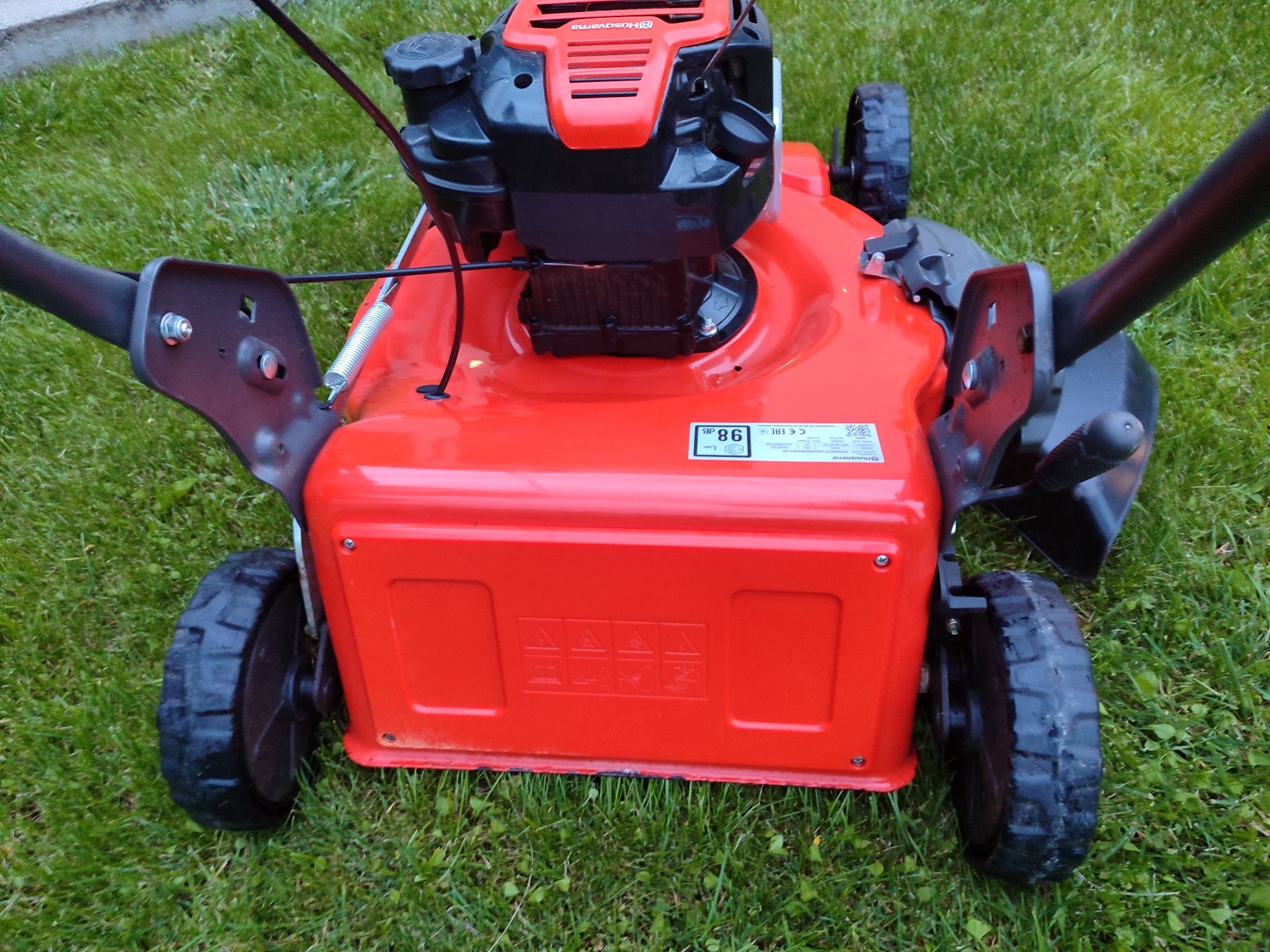 Косачка Husqvarna