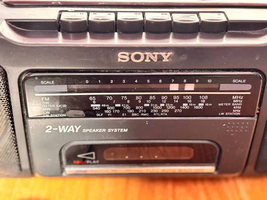 Радиокасетофон Sony