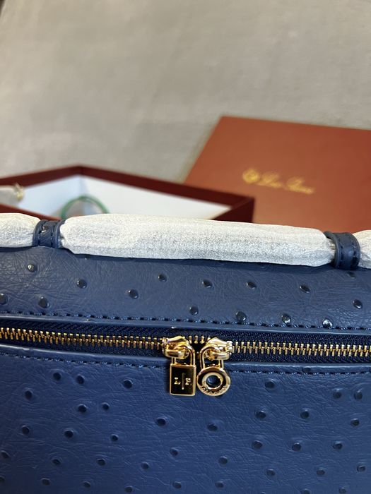 Тъмно синя чанта Lor*o pia*a 19