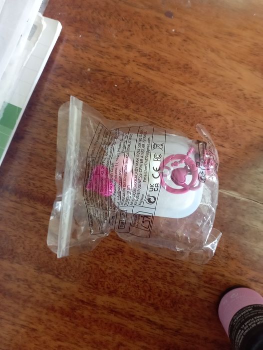 Продам чехол от наушников