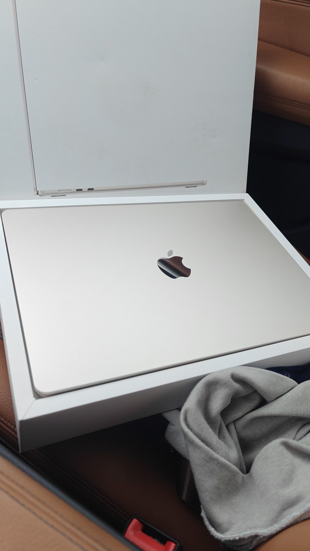 Apple Macbook Air 2023 / 15.3 inch / Factura și Garanție Altex