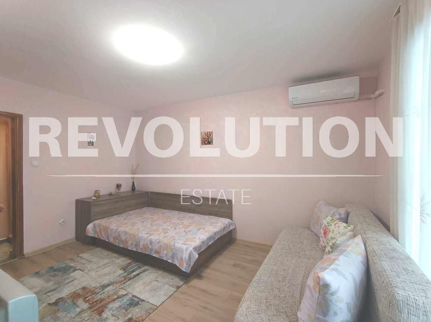 Дава се под наем Двустаен апартамент в Варна, Лятно кино Тракия - 55 кв.м за 375 € - Снимка #2