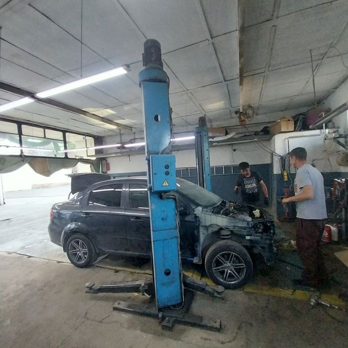 Автомобильный подъемник российского производства