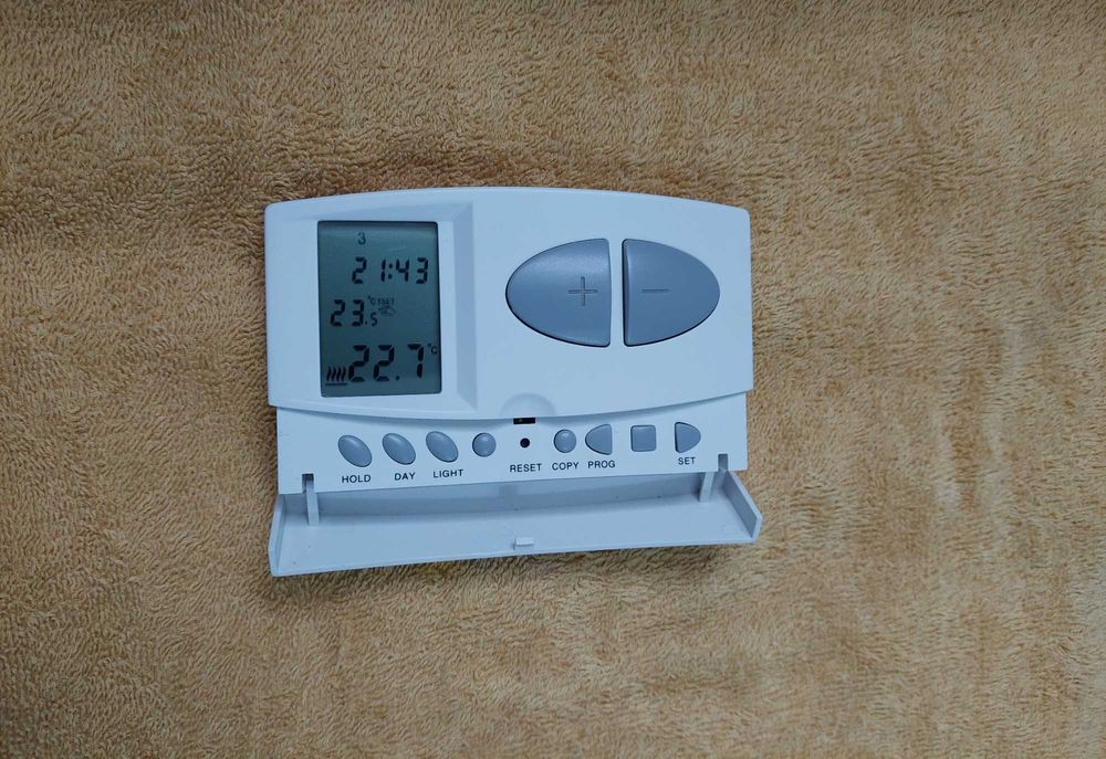 Termostat de ambient Q7 pt centrala clima convector cazan lemne peleti
