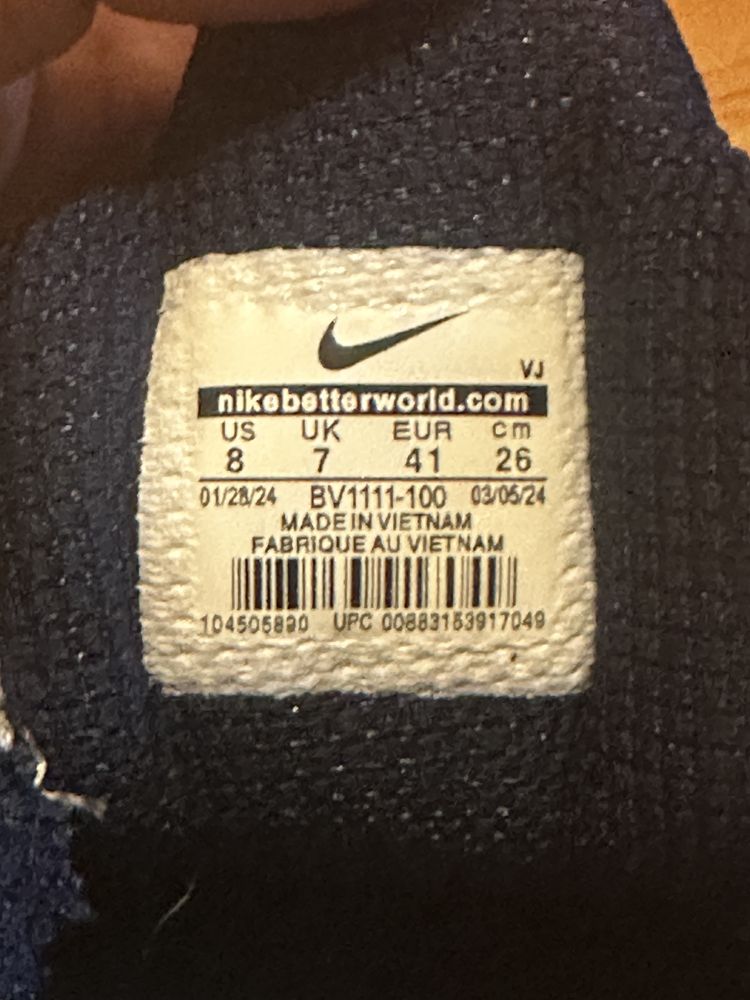 Nike Shox R4 номер 41