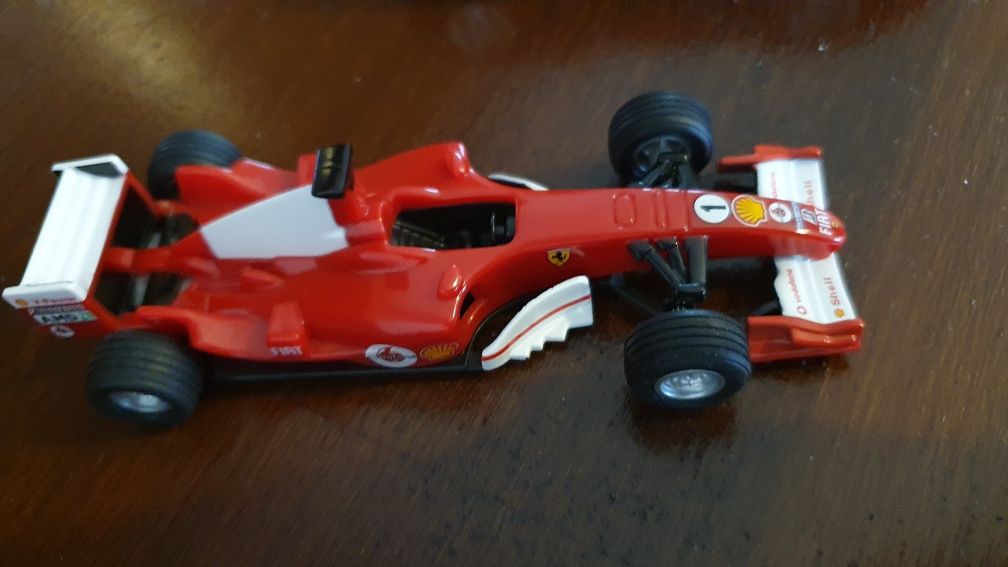 Colectie 7/7 Ferrari V-Power Shell 2005