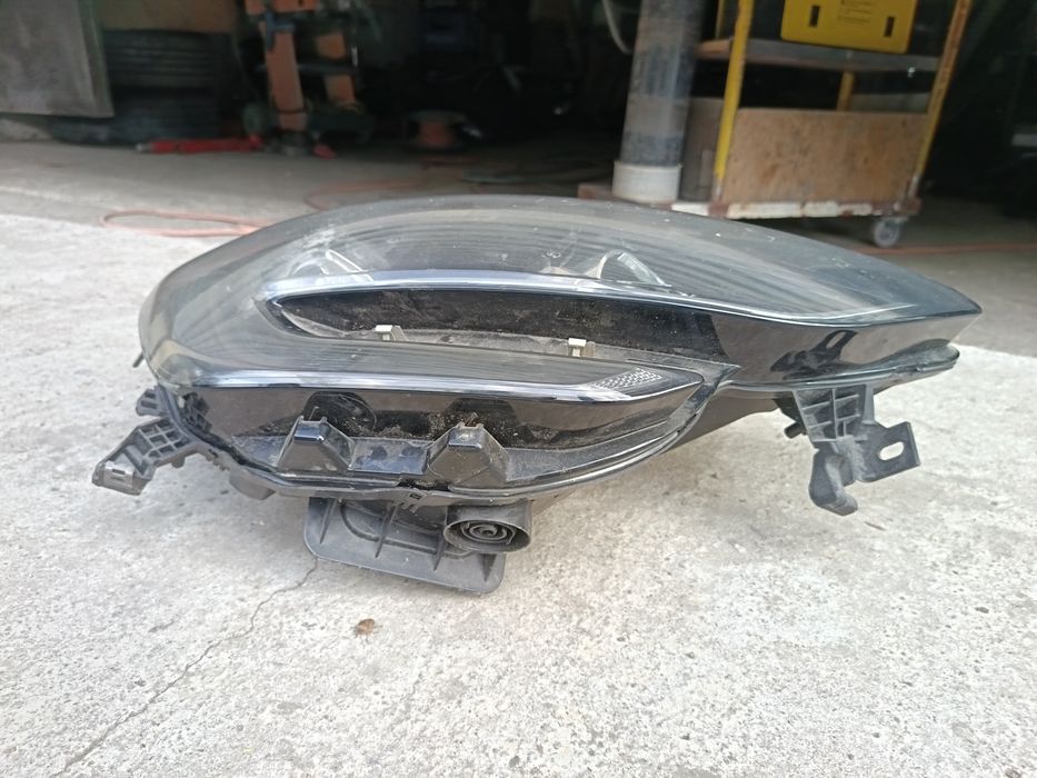 Far dreapta Renault Megane 4 led xenon