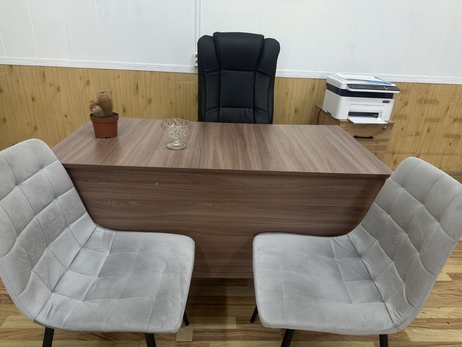 Стол стулья кресла диспансер