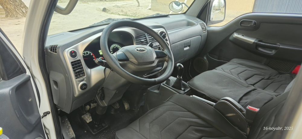 2013 Kia bongo zavod prapan