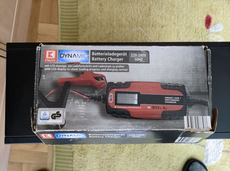 Зарядно за акумулатор SMARTEC-4A/WP1