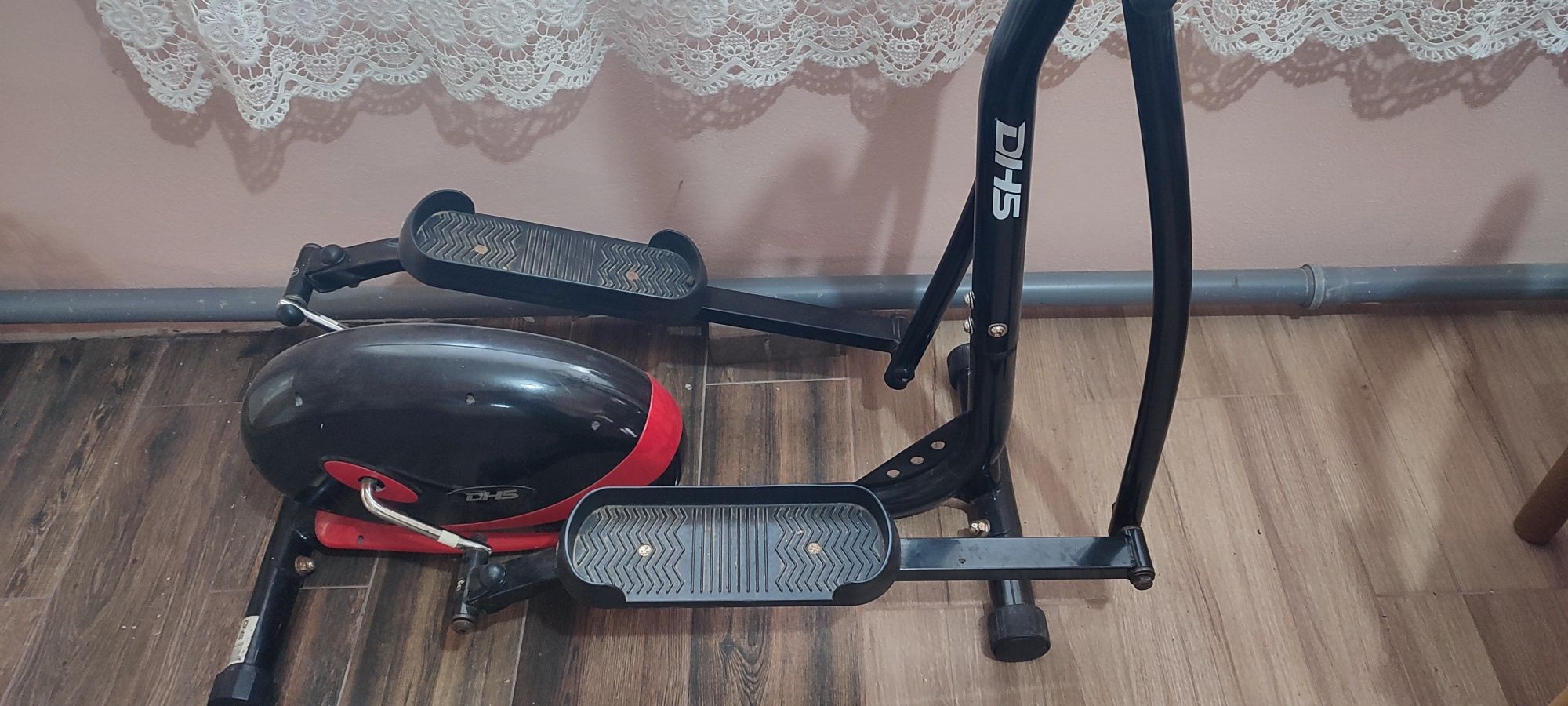 Bicicletă eliptică DHS 3401E
