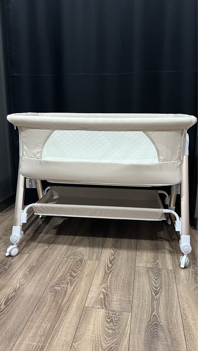 Продам кроватку манеж