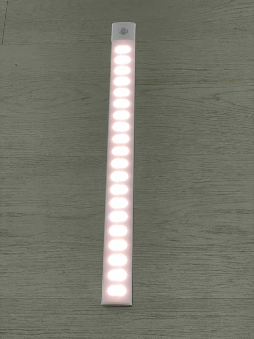 Bara LED dulap/bucatarie/mobila USB-C magnetic cu senzor miscare