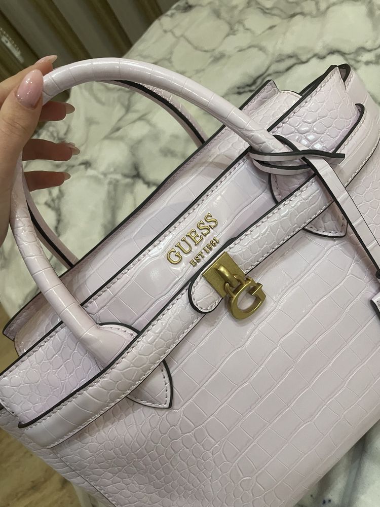Чанта Guess