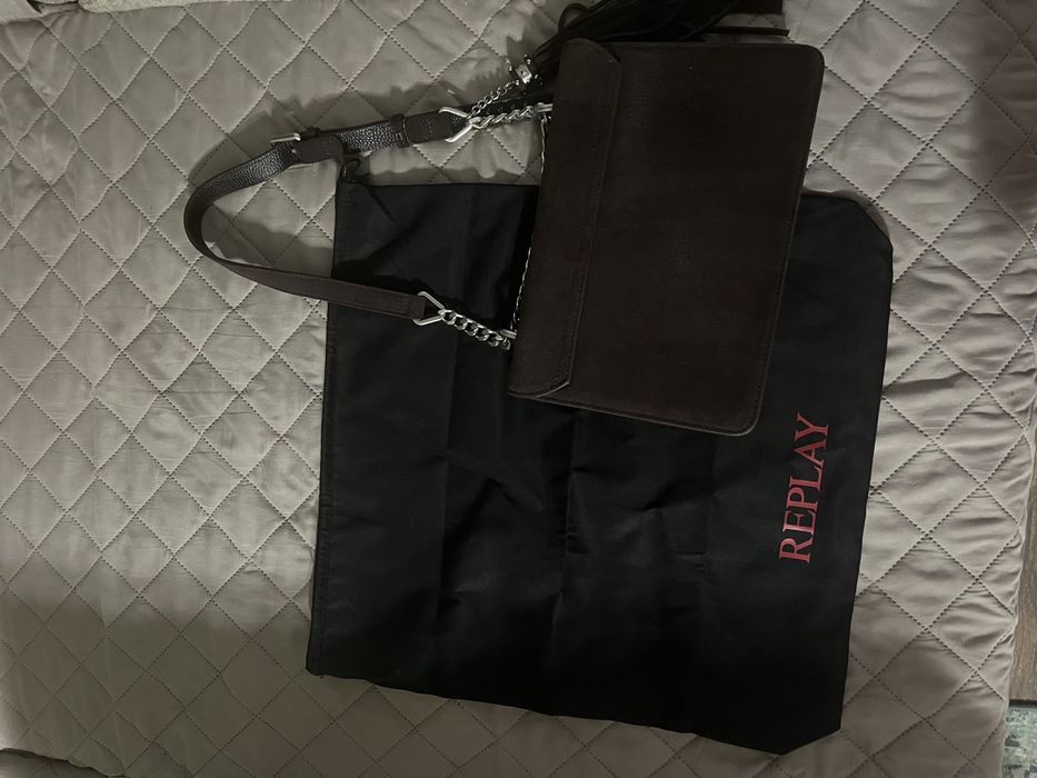Сррахотна дамска чанта Replay