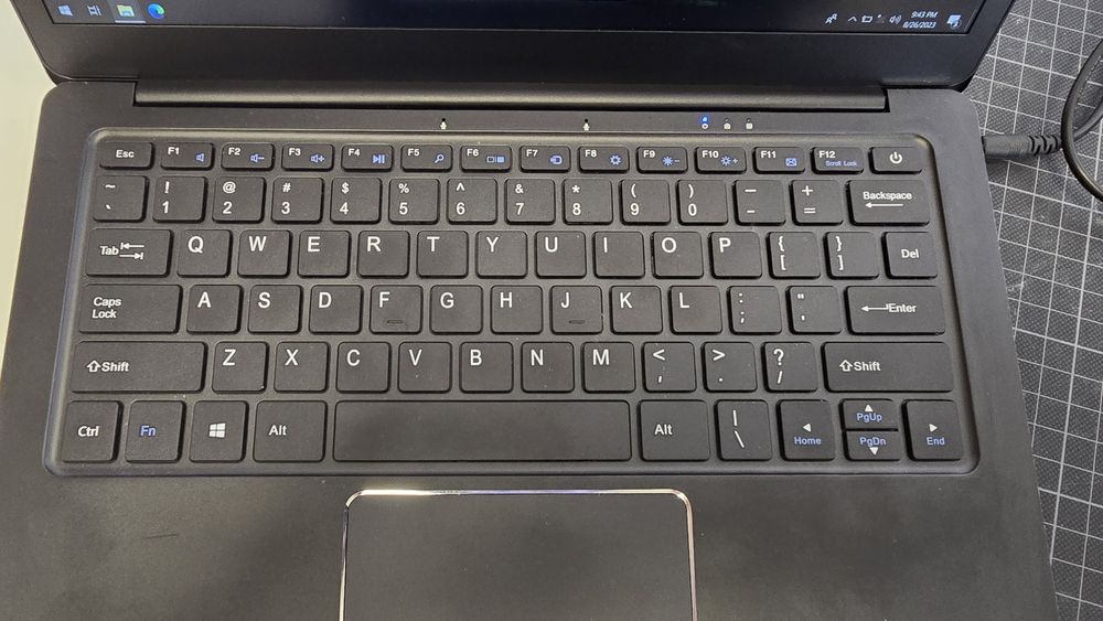 Laptop nJoy Aerial negru