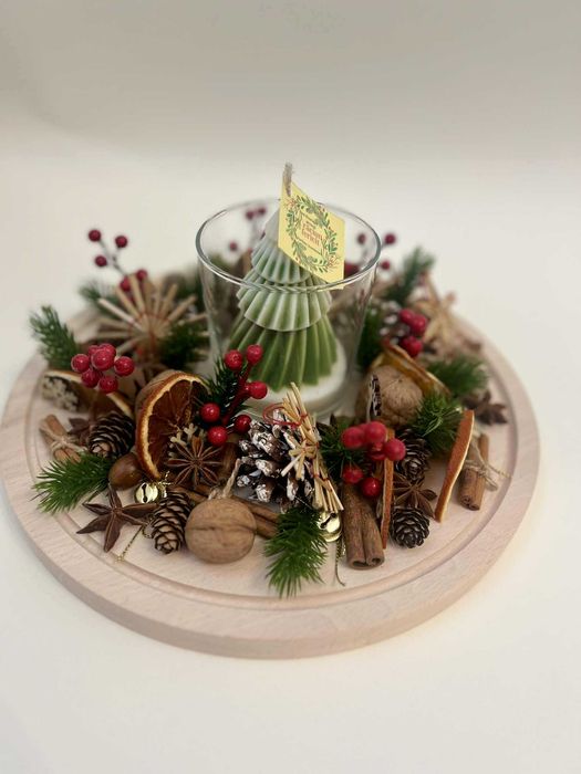 Aranjamente de Crăciun pe blat de lemn – handmade