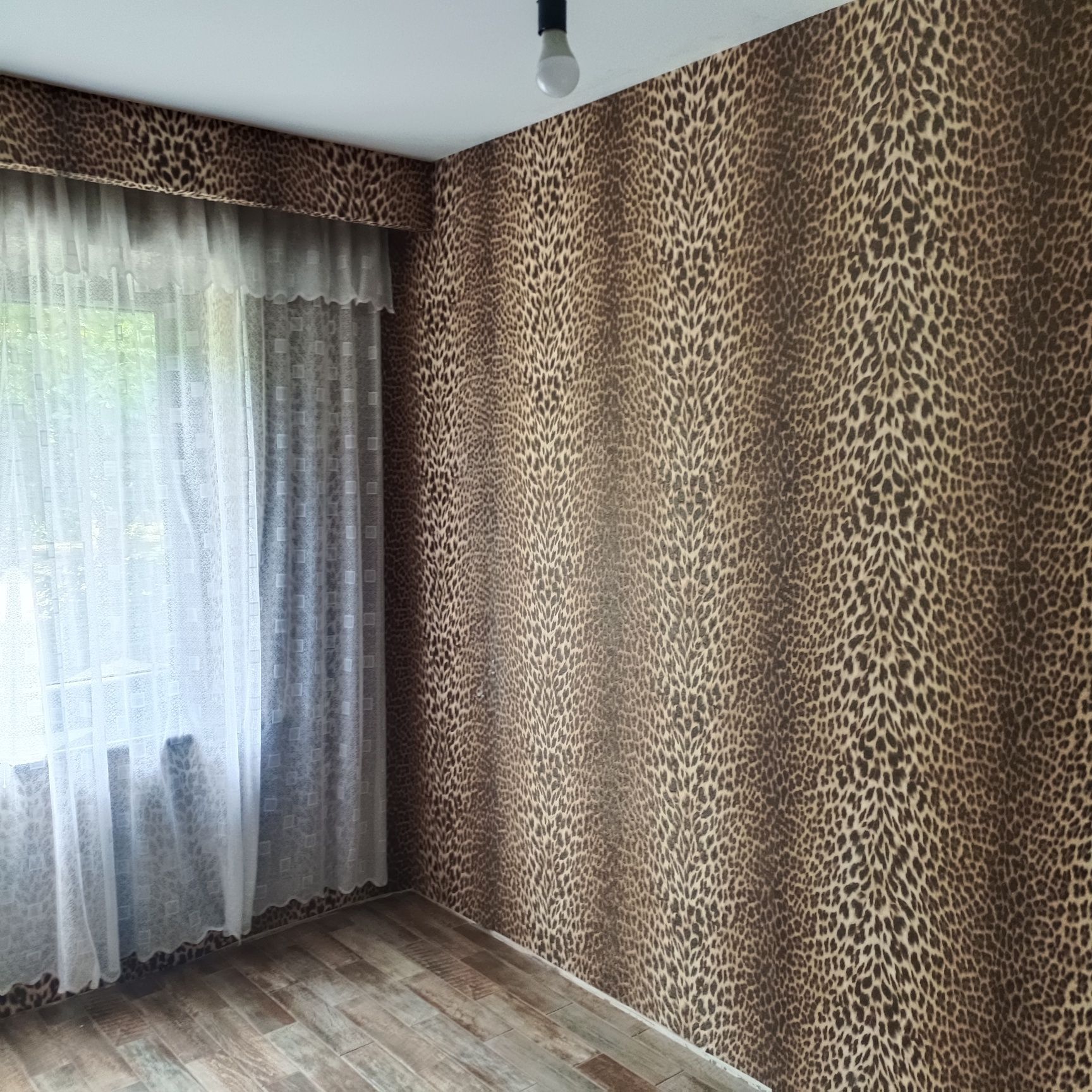 Срочно Продается 3 комнатная кварти торг уместенра в Чарваке Дустлик