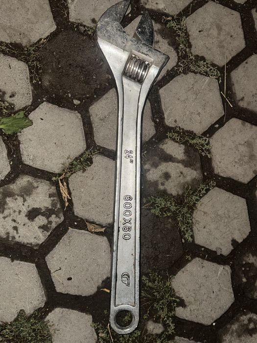 Продам ключи Разводные и газовые