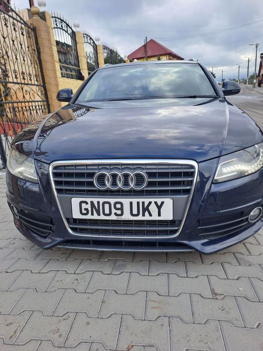 Vând Audi a4 2010