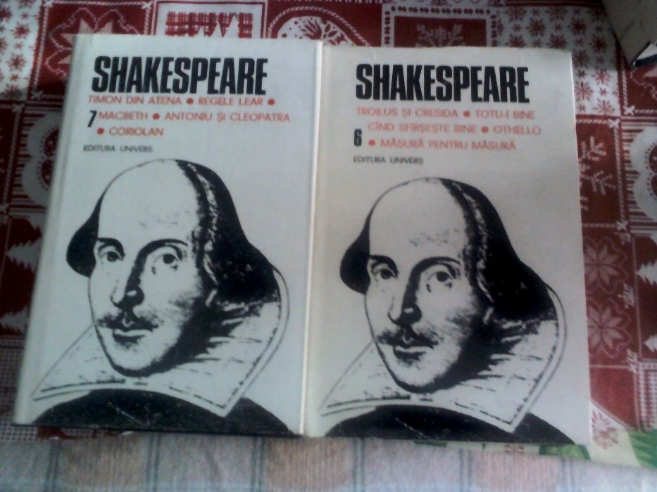 Carti cu operele literare ale lui Shakespeare