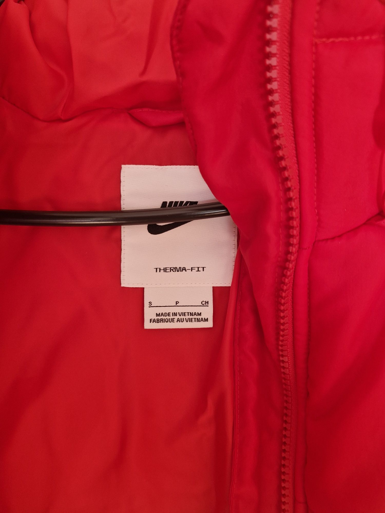 Дамско зимно яке Nike Therma fit