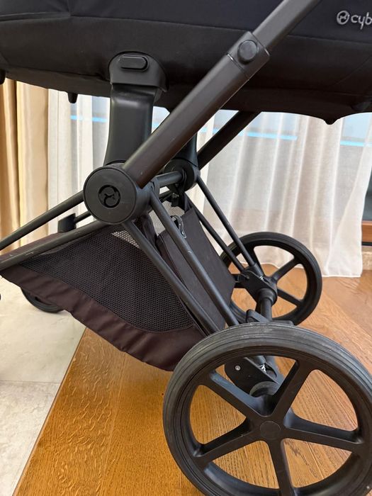 Шаси Cybex Priam с основа на седалка Matt black