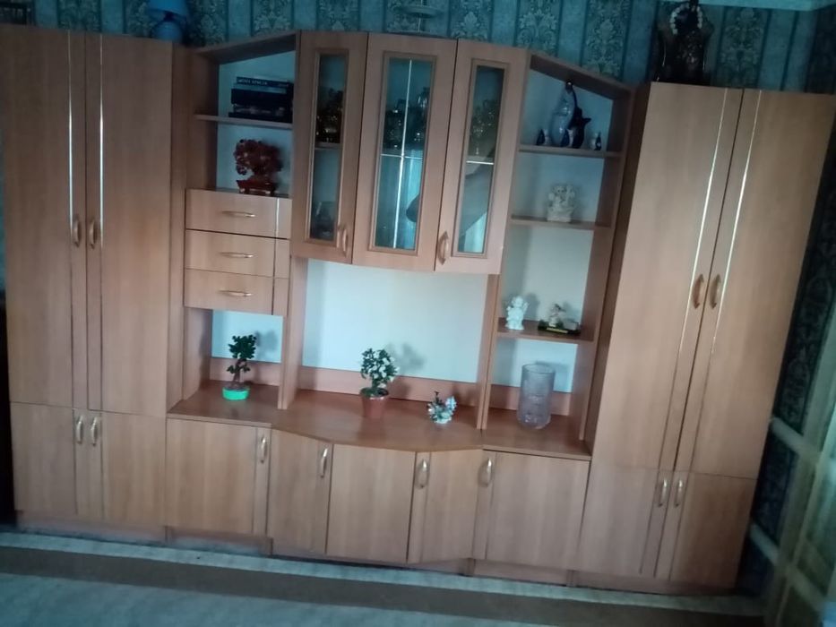 Продам гарнитур в отличном состоянии