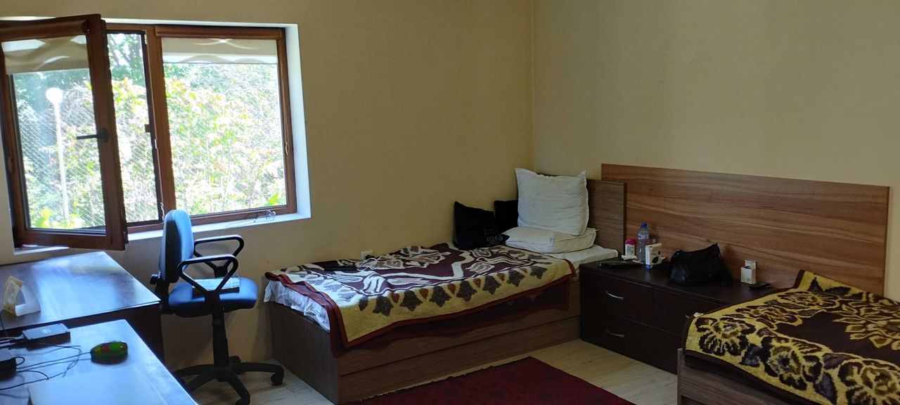 Продава се Къща в Разград, Лудогорие - 587 кв.м за 191 €/кв.м - Снимка #12