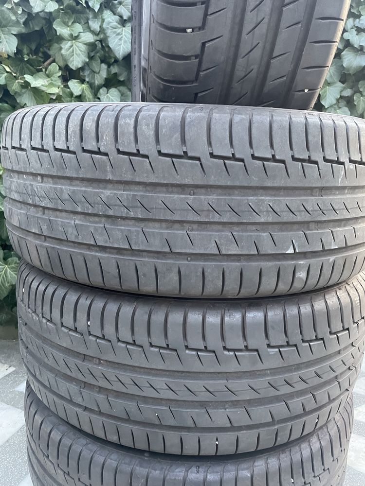 Set anvelope vara Continental Premiun Contact 6 235/50 R19.