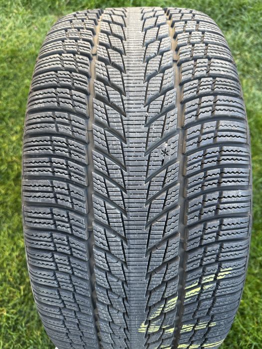 ЗИМНИ *** Goodyear UltraGrip Performance 3