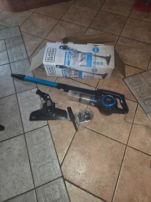 Прахосмукачка Black and Decker BXVMS600E 600w