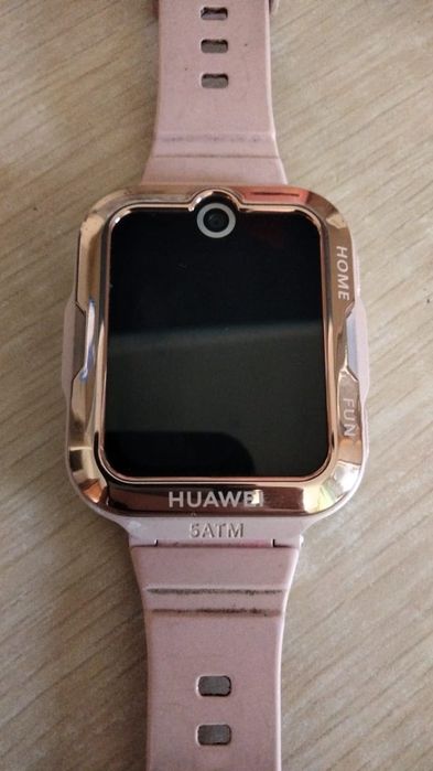 Продам умные часы Huawei