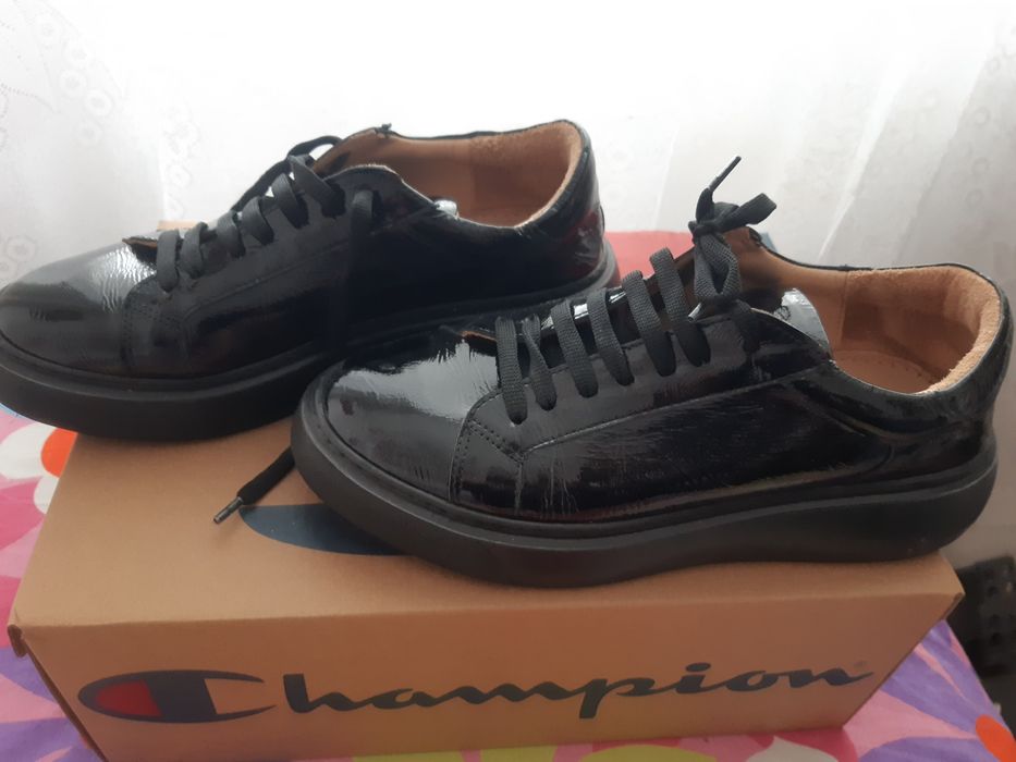 Маратонки, боти за сезона.40 номер.