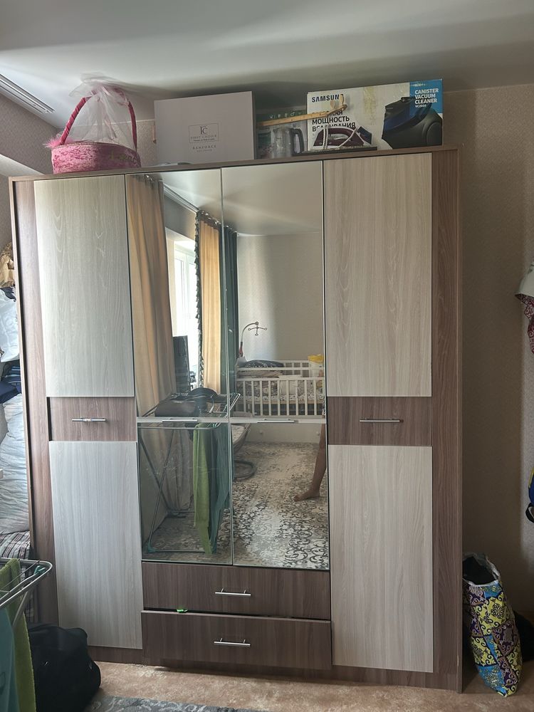 Продам шкаф для спальний