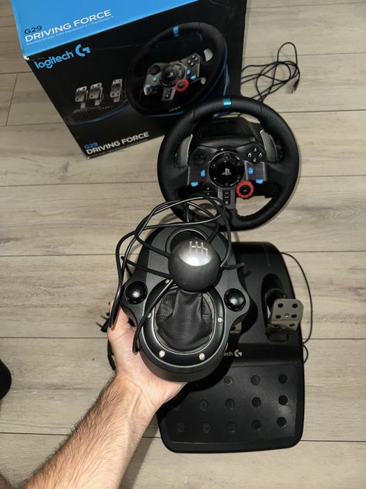 Volan Logitech G29 + Pedale + Schimbător – Set complet, stare perfecta